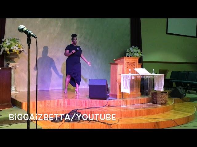 Melissa Bethea - Oh The Glory Of His Presence (LIVE)