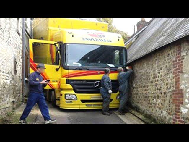 10 MOST DANGEROUS MOMENTS Truck & Car Fails ! ANGRY Drivers, BIZARRE Situations & STUPID Action!