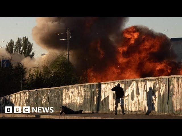 How Russia's ‘kamikaze’ drones are changing the Ukraine war - BBC News