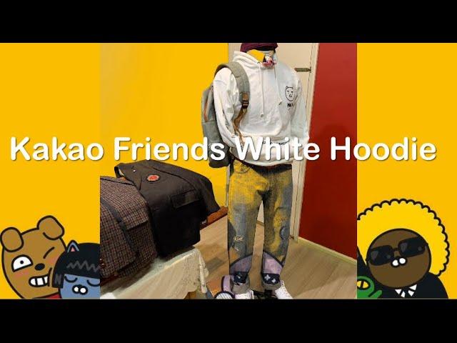 Ivy Style White Hoodie : Episode 95 Can hoodie replace the merino wool sweater in a men’s wardrobe ?