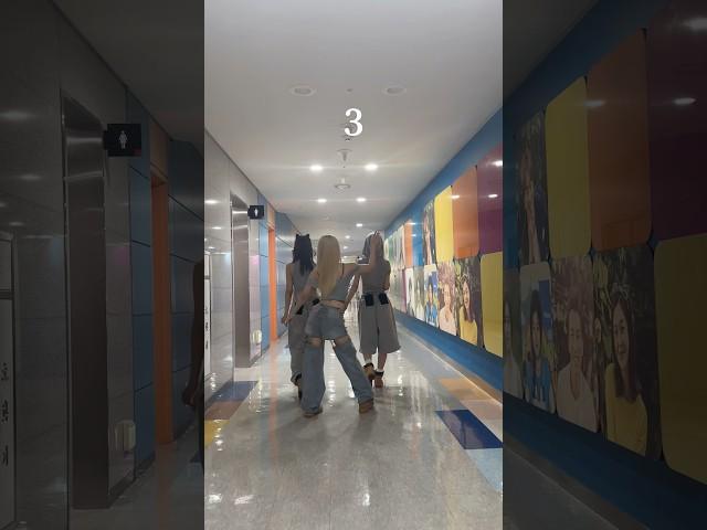 [] Who's your favorite dancer? #유아유 #UAU #Dreamcatcher_UAU #지유 #수아 #유현 #JIU #SUA #YOOHYEON