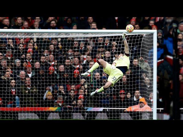 Legendary Goalkeeper Saves In Football