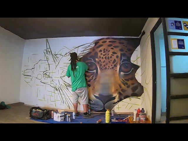 Timelapse Mural - Mural selvático con aerosoles .