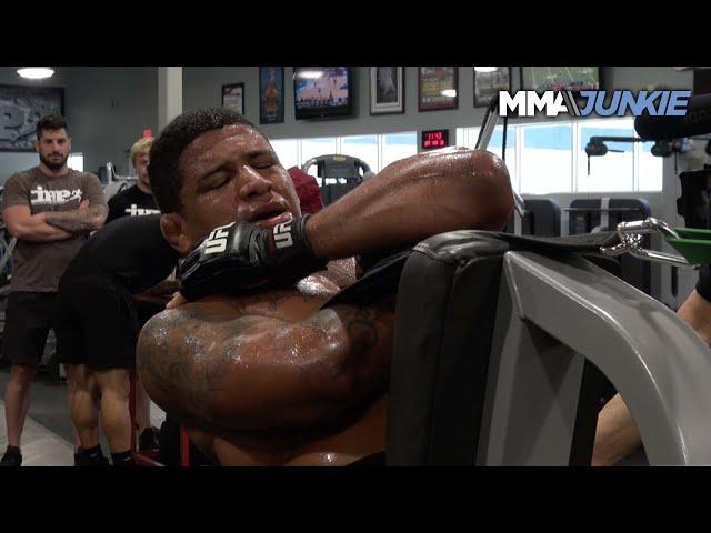 15 Minutes of Hell: Inside Gilbert Burns' insane preparation for Khamzat Chimaev