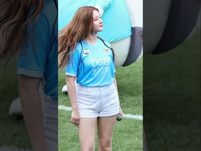 BTS V and Nancy Momoland whatsapp status  #bts #kpop #nancy #shorts
