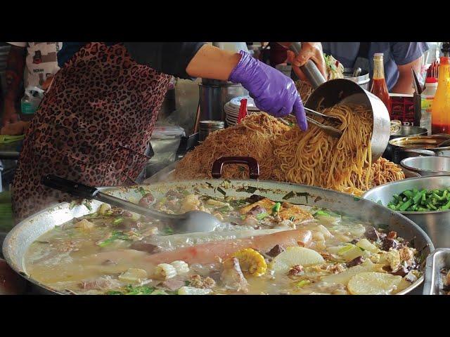 Taiwan style breakfast - Giant Fried Noodles , Pork thick soup Making /古早味豬雜湯製作-Taiwan Street Food