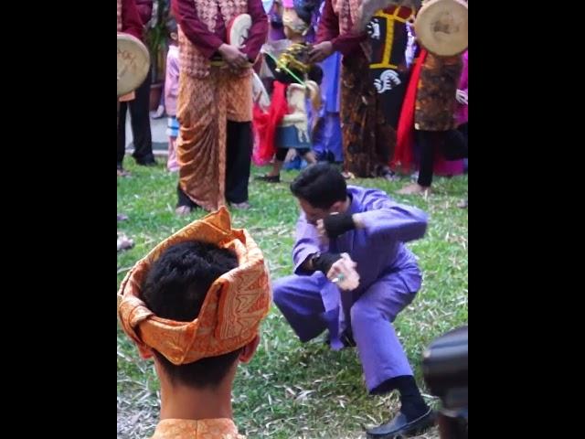 Silat Pengantin in 2013 starting off with "The Greet" move for #YouTubeShorts