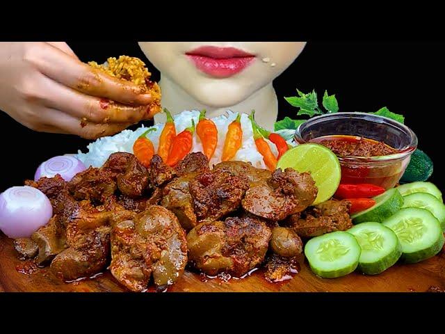 MUKBANG EATING||SPICY CHICKEN LIVER AND GIZZARD CURRY, GREEN CHILLI, ONIONS & WHITE RICE