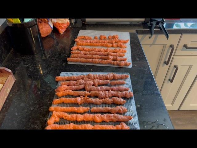 Homemade All Natural Dog Treats With My Dehydrator | Turkey Jerky | LEM Jerky Cannon |