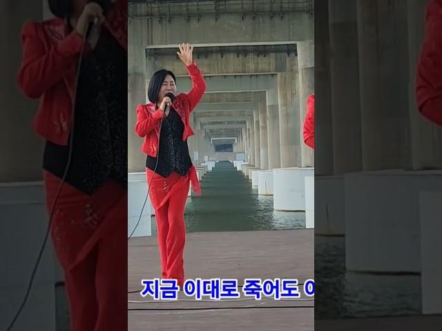 #미소가수#오라버니(원곡금잔디)#장필가수색소폰연주#한강광나루공원공연~