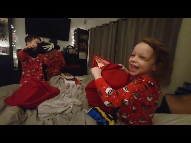 CHRISTMAS MORNING | SANTA'S BEEN! | VLOGMAS 2024️