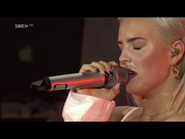 Anne Marie "Stole" LIVE at SWR3 New Pop Festival 2017