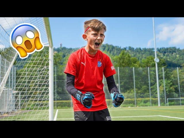 11 Years Old Goalkeeper Exposes EVERYONE In A Goalkeeper Battle