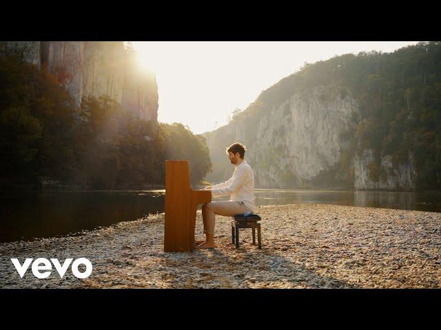 Florian Christl - Muntenia (Official Video)