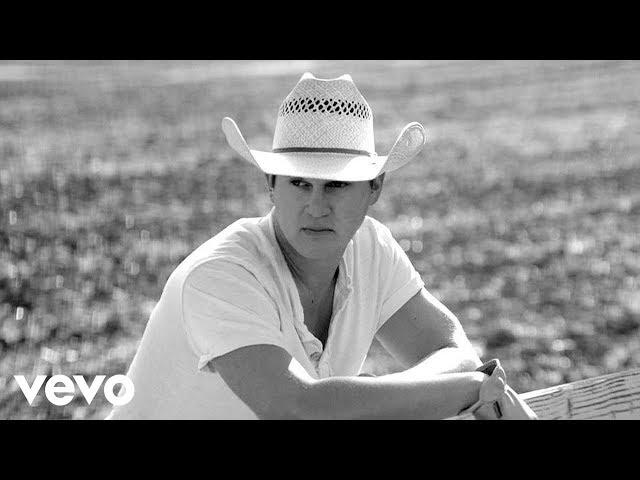 Jon Pardi - She Ain't In It (Official Music Video)