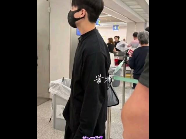Jungkook at Incheon Airport  today with his manager‍ 'Have a safe flight'~️‍🩹 #btsjk #bts7~