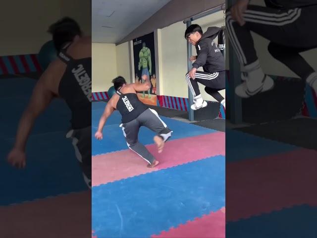 Fight practice time#fighttime #practice #practicetime#time #timelapse #timeless#fight #fightpractice