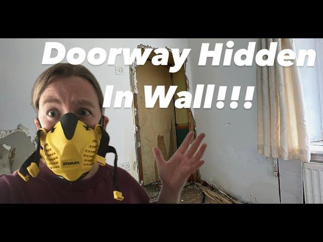 Unbelievable DIY Renovation: Finding a Hidden Doorway in My Abandoned Irish Home  Ep. 76