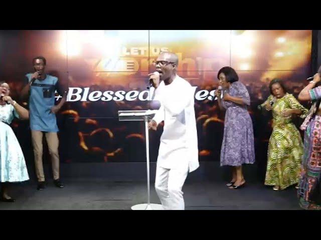 Pastor Ebo Arthur Leads an Awesome & Amazing Praise Session