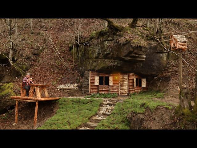 I am building a hidden Shelter under a large Stone