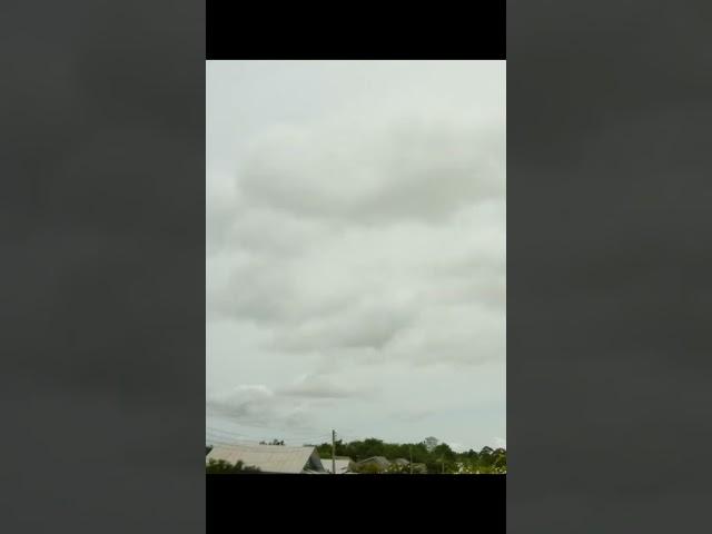 Another cloudy day #timelapsevideos #timelapse #atlitimelapse #atli #atlieon #cloudscape #skylapse