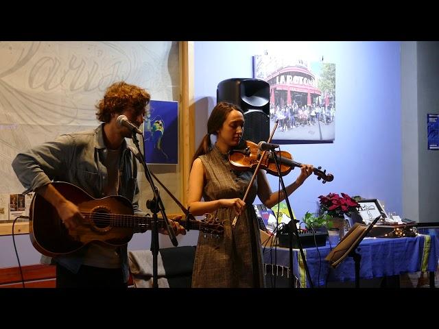 Zoe Yungmi Blank & Scott Hildebrand Cafe Concert at the Cafe la vie a Paris