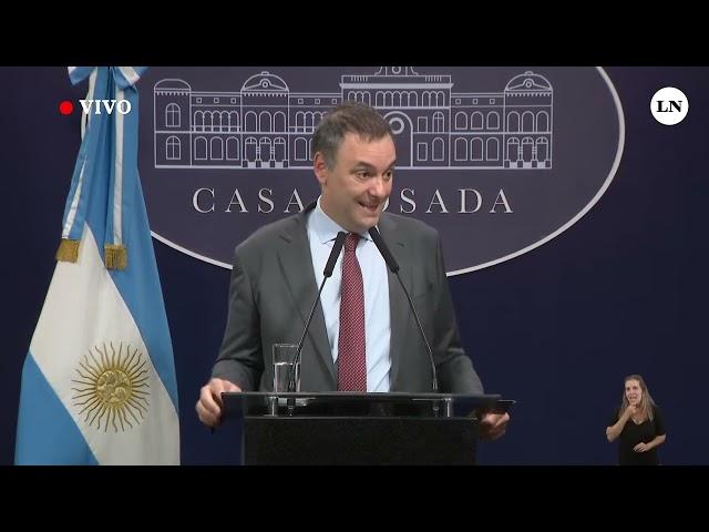 Conferencia de prensa del vocero presidencial Manuel Adorni (26/12/2024)