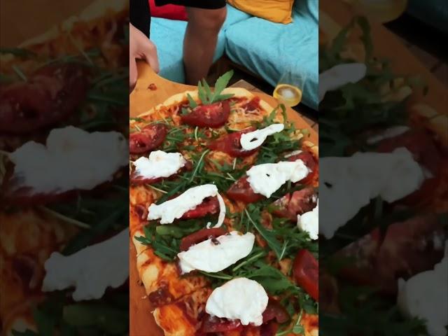 The best pizza in town. #foodstagram #food #viralvideo