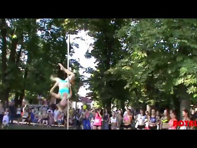 Мастер класс пол дэнс от школы ROYAL Pole Dance на День Независимости