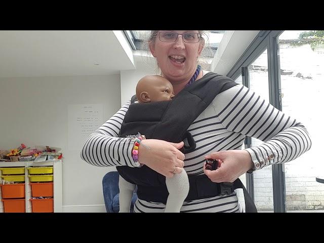 How to use the Ergobaby Embrace for a Newborn baby