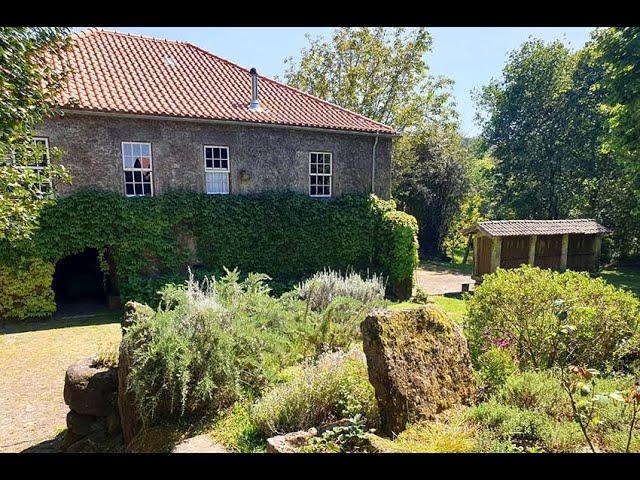 Traditional Rustic Cottage with Pool  in Romarigães - Paredes de Coura