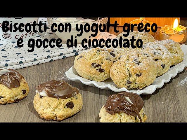 Biscotti semplici allo yogurt e gocce di cioccolato