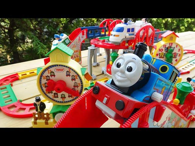 Thomas the Tank Engine  Mountain Amusement Park & ​​Disney Toy Train 3 Courses