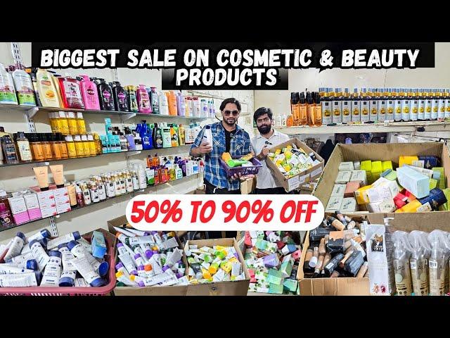 Cheapest Sale on Beauty products & Cosmetic at Nagpada Mumbai 