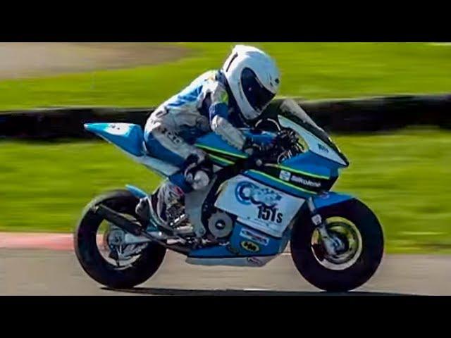 Kids aged 8+ racing motorcycles: Cool FAB British Minibikes Champ 2017: Rd 1, Part 3