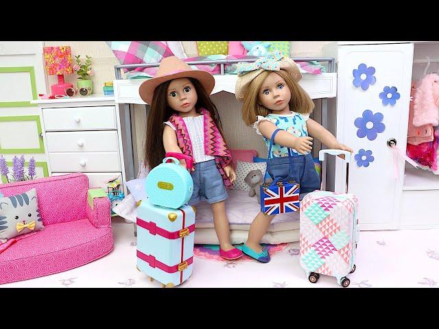 Doll sisters pack suitcases for vacation! Play Dolls travel routine