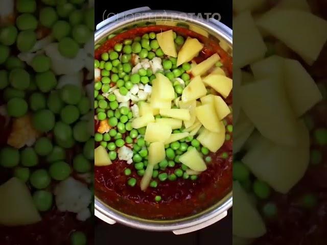 Pavbhaji Recipe | Pavbhaji in Cooker | Quick Pav Bhaji Recipe | Street Food #shorts #pavbhaji