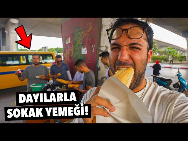 AFRİKA'da Dolmuşçu Dayılarla EFSANE Sokak Yemekleri!! - Tunus