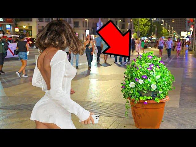 BUSHMAN PRANK: SCARING PEOPLE IN GRAN VIA STREET