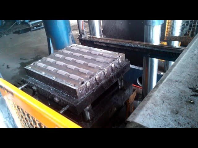 Automatic Permanent Ferrite Magnet Forming Moulding Wet Material