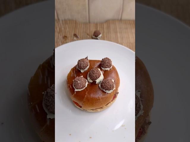 Kinder Joy brioche burger ! 