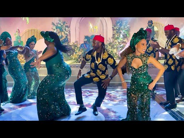 This Nigerian Wedding Dance Battle Broke The Internet, Wait For It