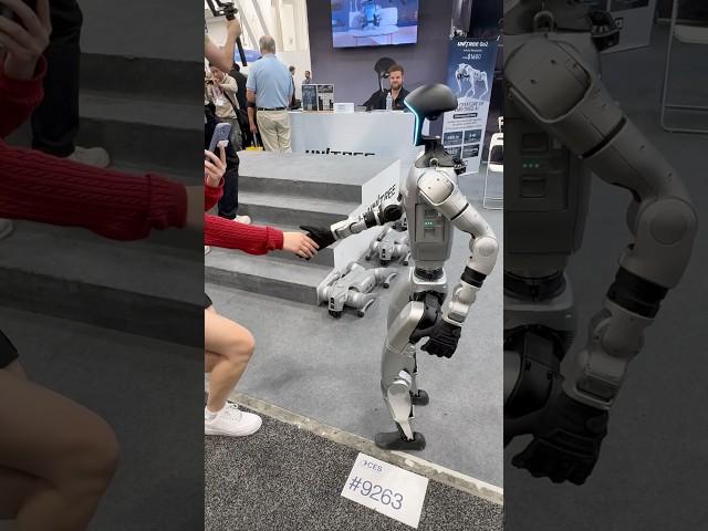 CES 2025 Unitree Robot makes friend shakes hand #ces2025 #humanoidrobot #humanoidrobots Toborlife AI