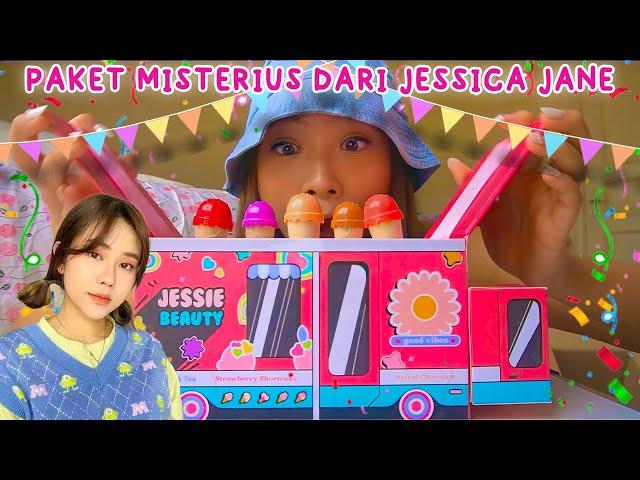 PAKET MISTERIUS DARI JESSICA JANE 