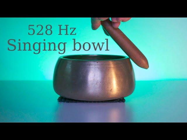 528 Hz Singing bowl 13 minute sound meditation with an antique Himalayan Mani bowl