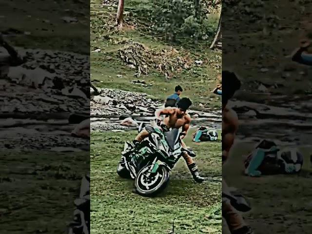 aalyan vlogs burnout #uk07rider #kawasaki1000 #aalyanvlogs #aamirmajid #prorider1000 #rip #shorts