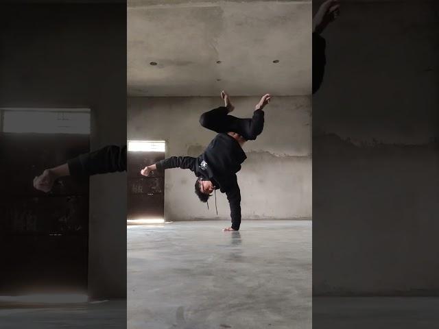 One Hand Hope #bboy #shorts #airflare #bboying #ytshorts #dance #power #shootvideo