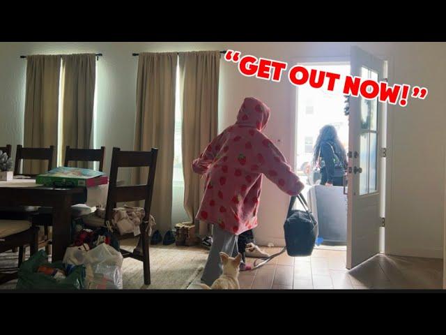 My Sister Kicked Me Out  | VLOGMAS DAY 21