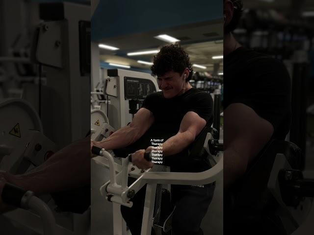 A form of it #gymcontent #motivation #gymshorts #gymcontent #gym #therapy #biceps #fyp #fitness