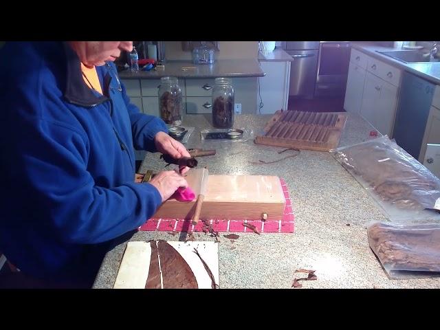 CIGAR ROLLING - using Flexo Roll Cigar Press